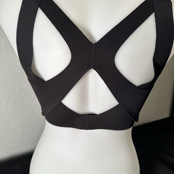 Victoria's Secret Sport Bra Women's 32DDD Angel Max Support Front Cutouts Black - Picture 5 of 6